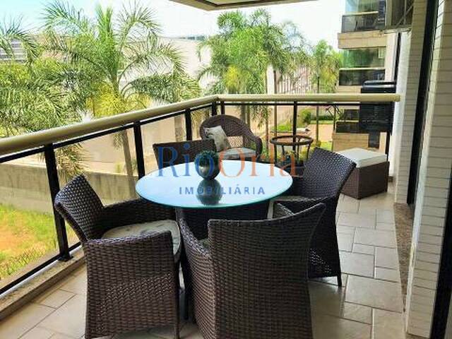 #250 - Apartamento para Venda em Rio de Janeiro - RJ