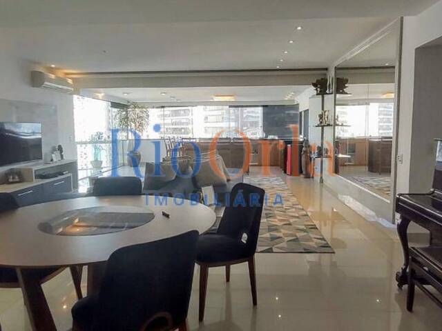 Apartamento para Venda em Rio de Janeiro - 2