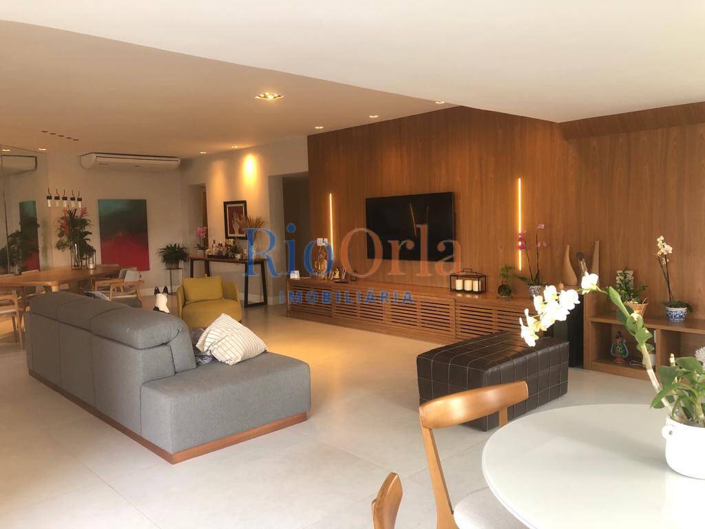 Atlântico Sul, apartamento 3 quartos na praia da Barra com infraestrutura
