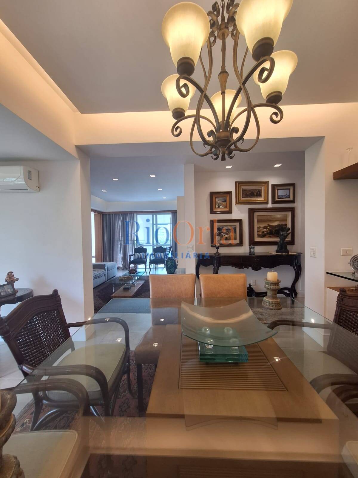 Ocean Front, apartamento 3 quartos na praia da Barra com infraestrutura !
