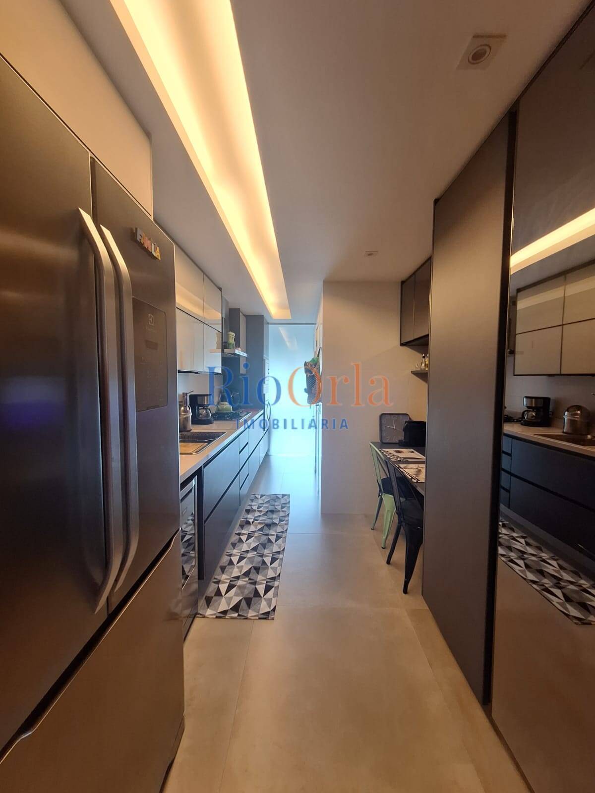 Ocean Front, apartamento 3 quartos na praia da Barra com infraestrutura !