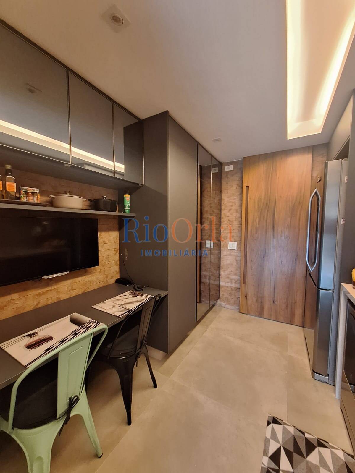 Ocean Front, apartamento 3 quartos na praia da Barra com infraestrutura !