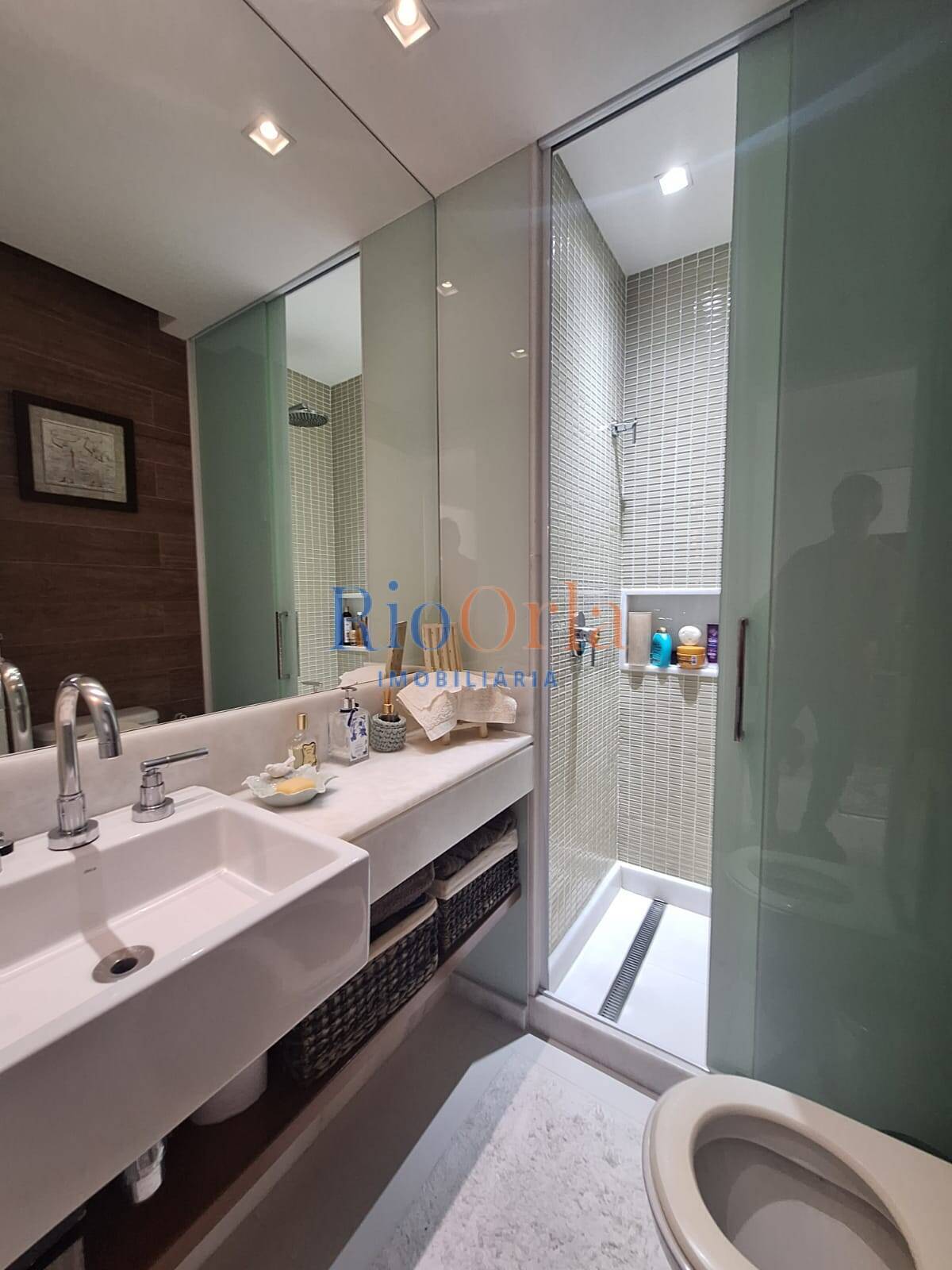 Ocean Front, apartamento 3 quartos na praia da Barra com infraestrutura !