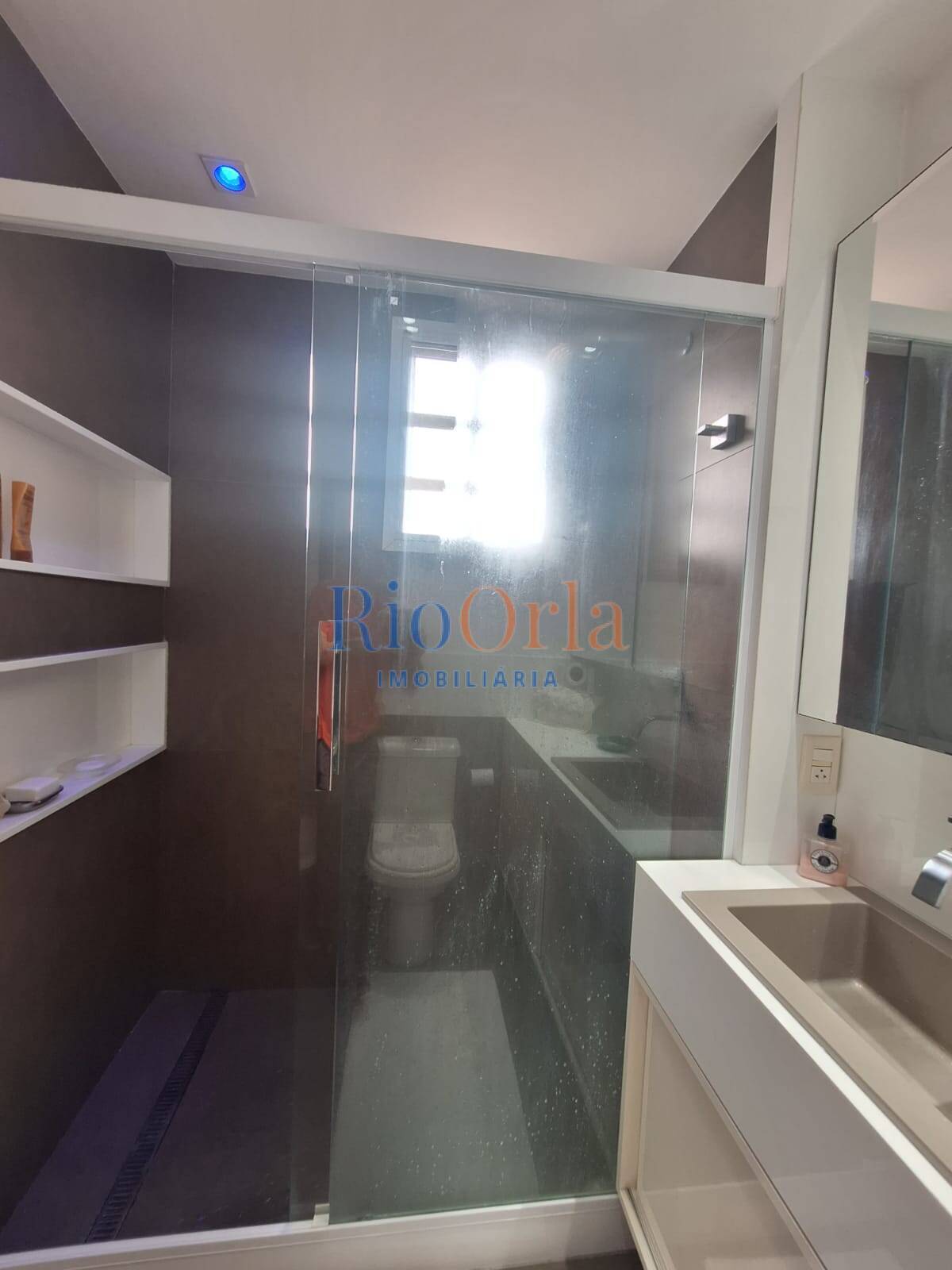 Ocean Front, apartamento 3 quartos na praia da Barra com infraestrutura !