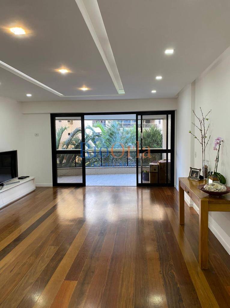 Saint Tropez, Av Lúcio Costa, 149m², apto 3 stes + deps. 21 98396-9106.