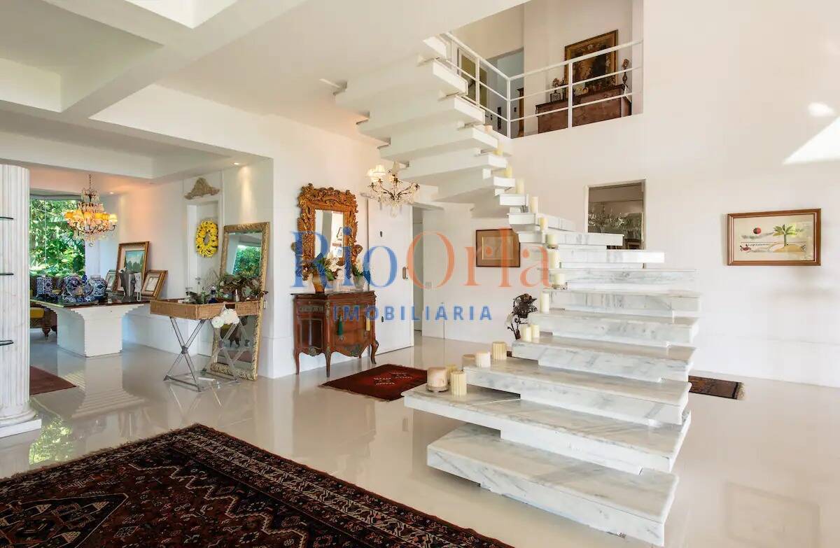 Casa à venda com 4 quartos, 1200m² - Foto 4