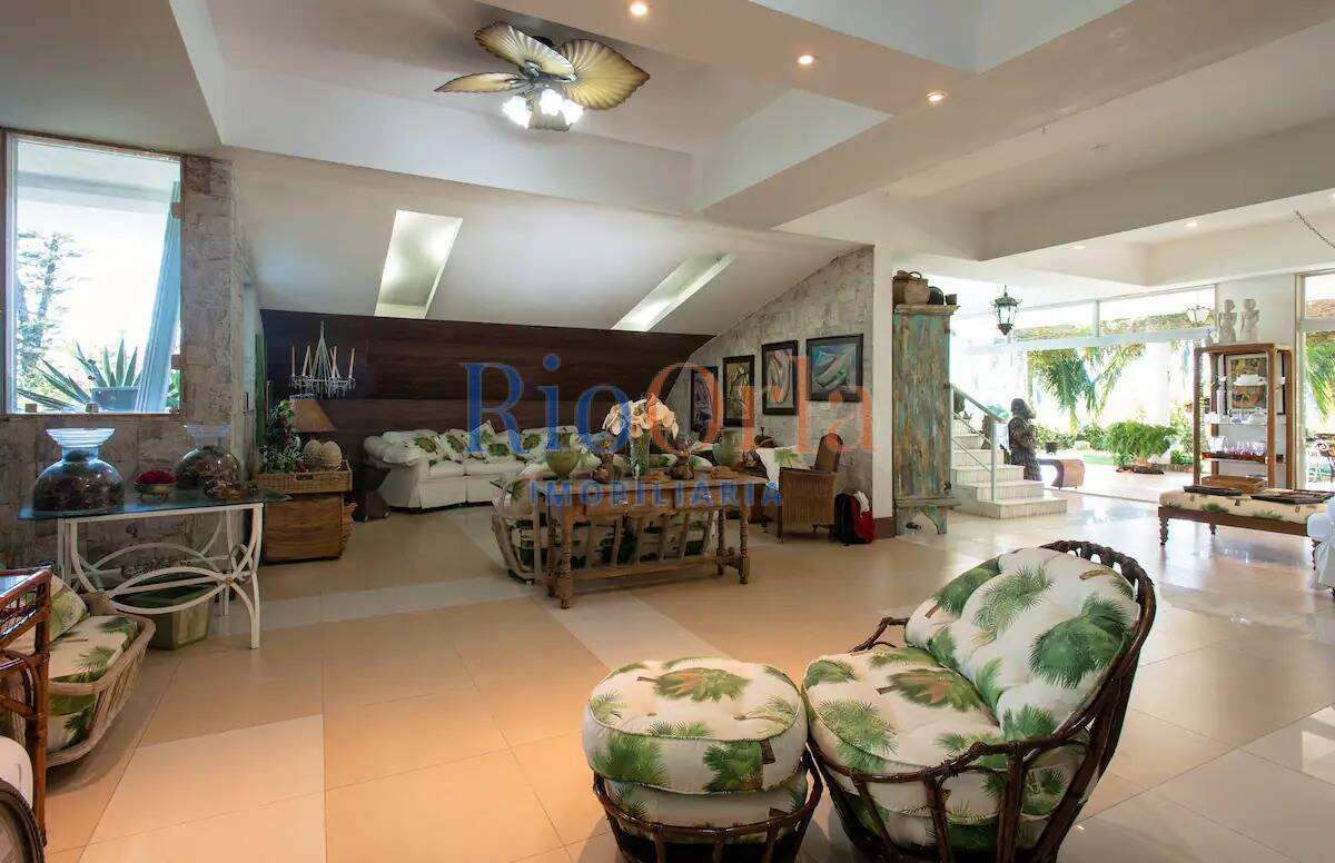 Casa à venda com 4 quartos, 1200m² - Foto 15