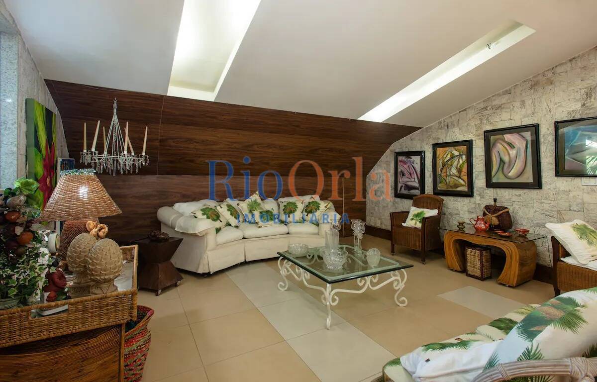 Casa à venda com 4 quartos, 1200m² - Foto 17