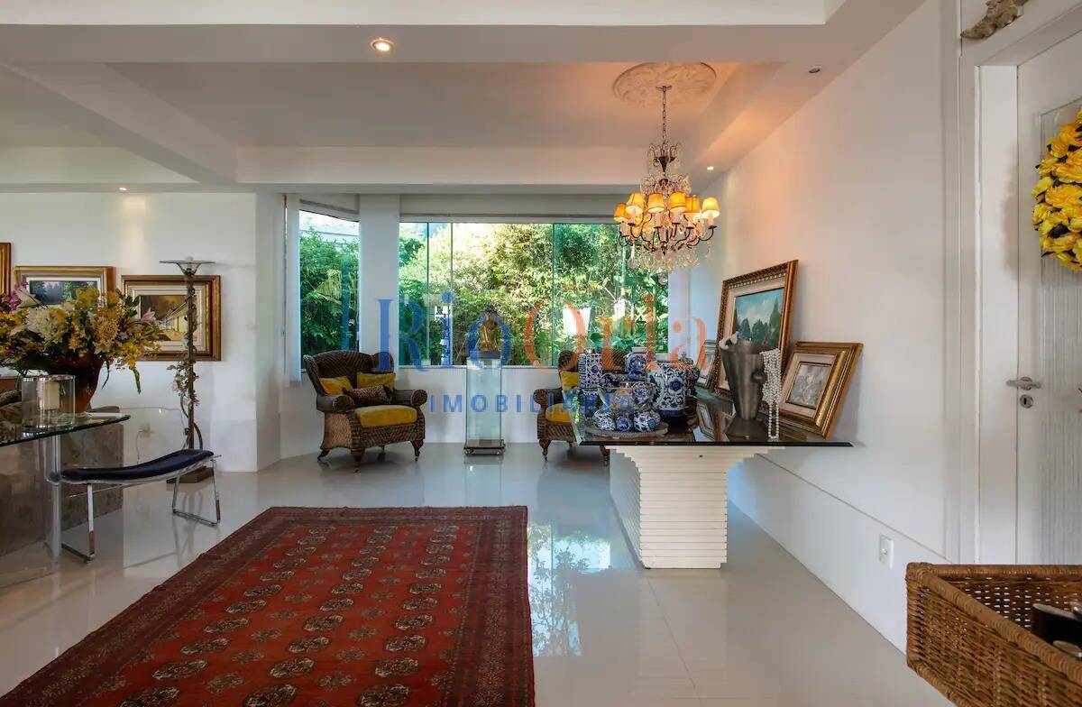 Casa à venda com 4 quartos, 1200m² - Foto 25