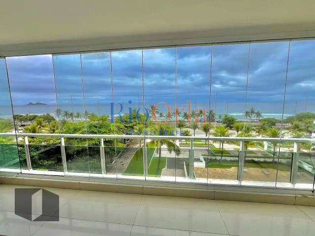Av Lúcio Costa, posto 5, FRONTAL MAR, 226m², apto 4 qtos(2 stes)+ deps.