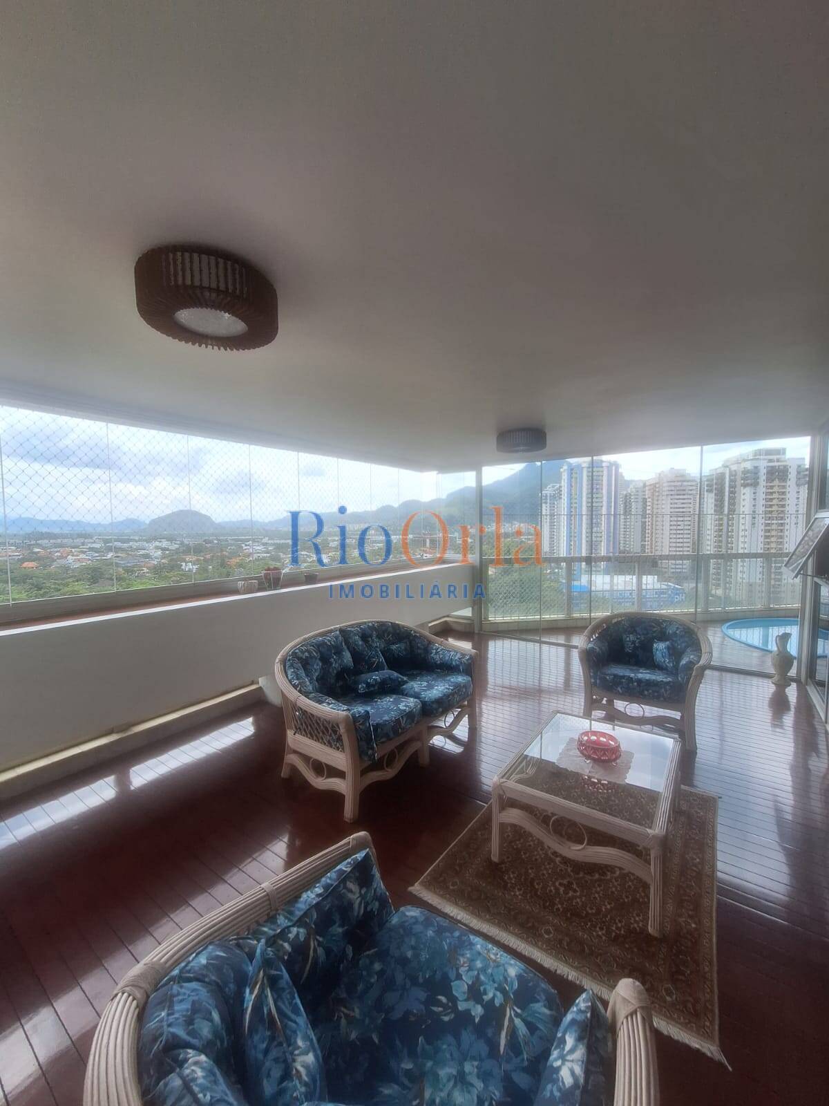 Atlântico Sul, apartamento 3 quartos na praia da Barra com infraestrutura