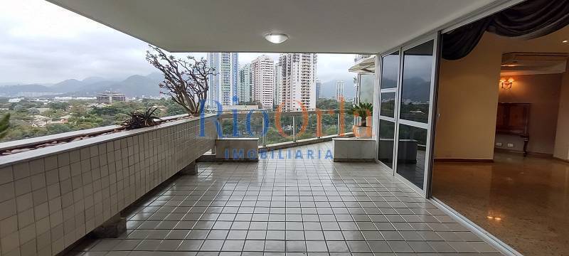 Atlântico Sul, apartamento 3 quartos na praia da Barra, com infraestrutura