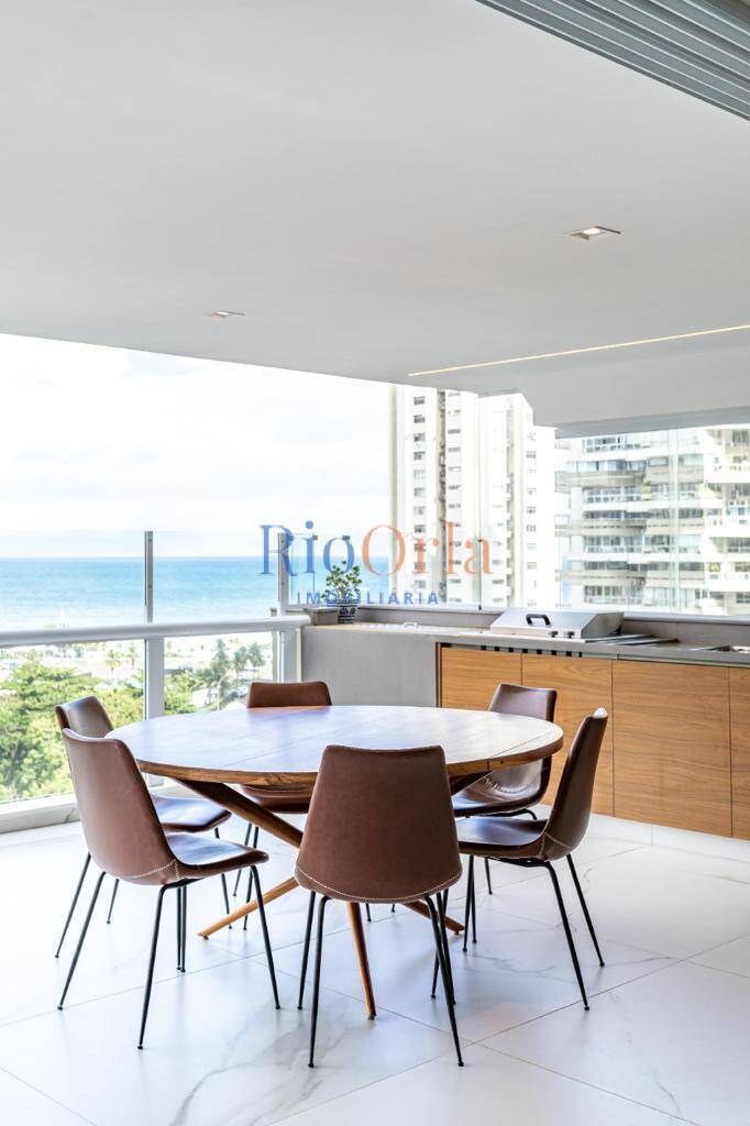 Atlântico Sul, apartamento 4 quartos na praia da Barra com infraestrutura