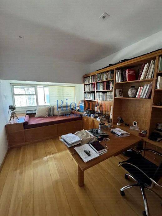 Apartamento, 3 quartos, 221 m² - Foto 11