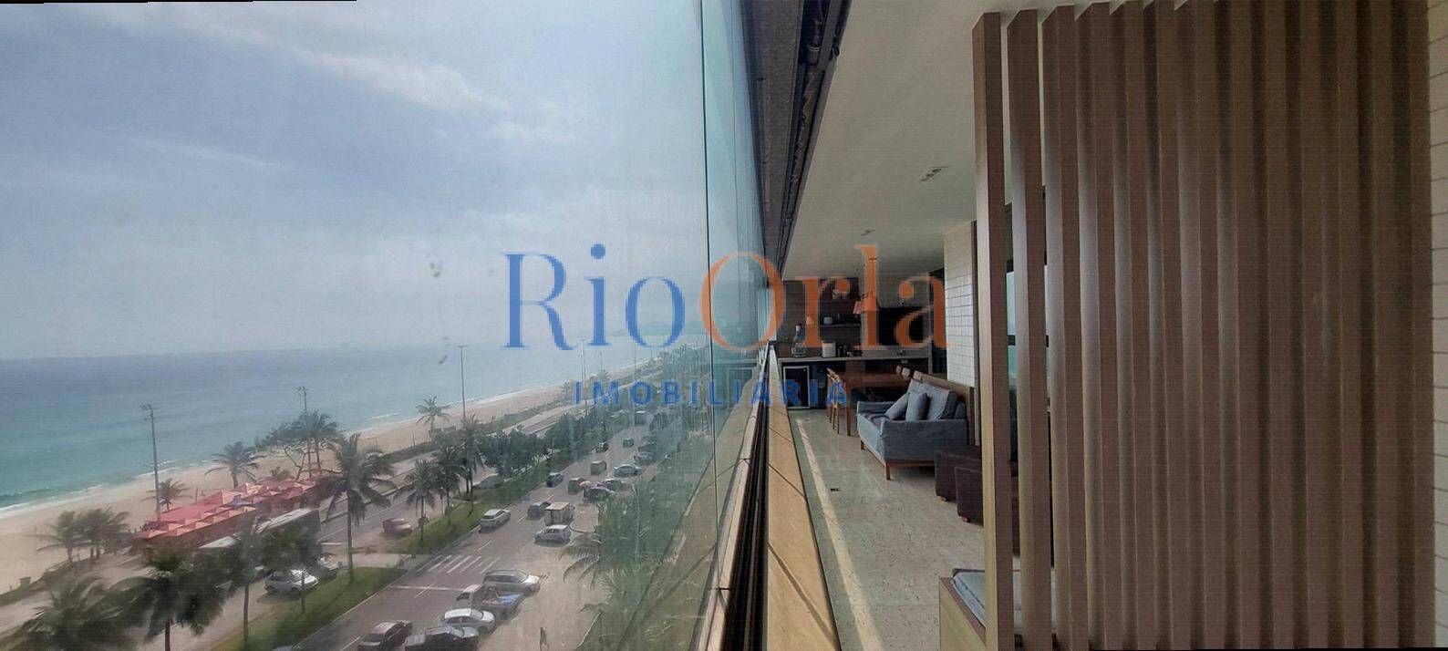 Apartamento de Luxo com Vista Panorâmica para o Mar na Barra!
