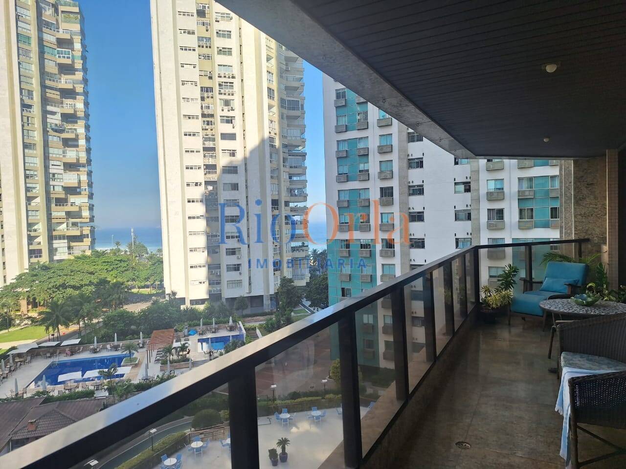 Summer Dream, apartamento 3 quartos com infraestrutura na Orla da praia !