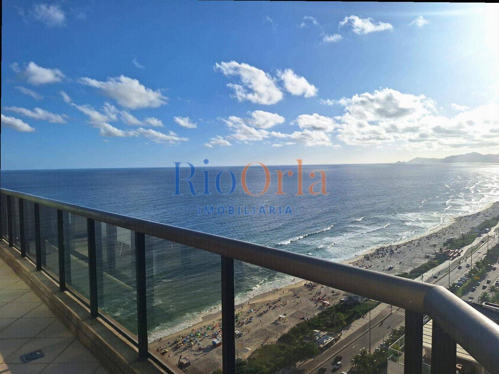 Acquabella Cobertura Duplex – Vista Mar Deslumbrante e Área de Lazer