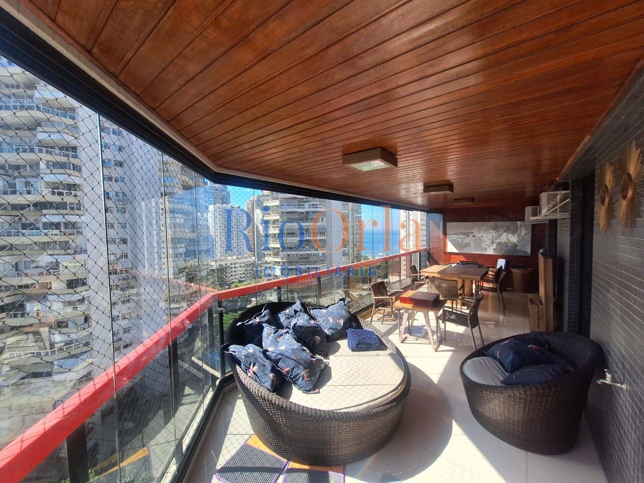 Wonderfull, apartamento 3 suítes com infraestrutura na Orla da praia !!