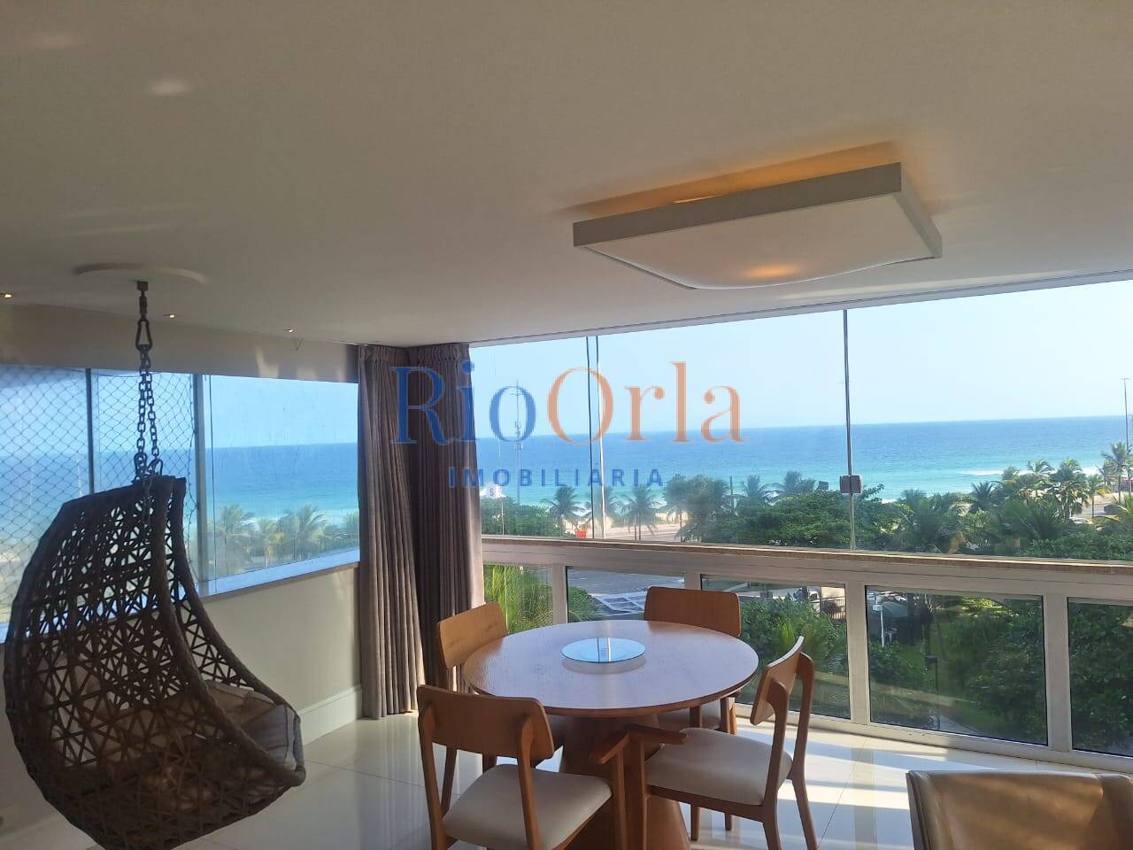 Atlantico Sul, apartamento 4 quartos com infraestrutra na Orla da praia !
