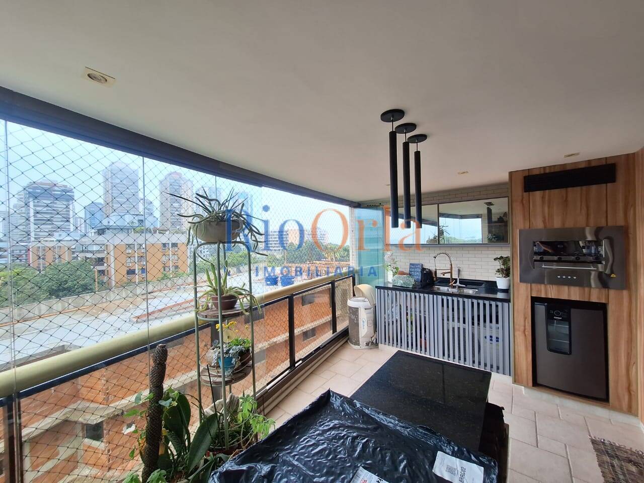 Saint Tropêz, apartamento 3 quartos com infraestrutura na Orla da praia !!