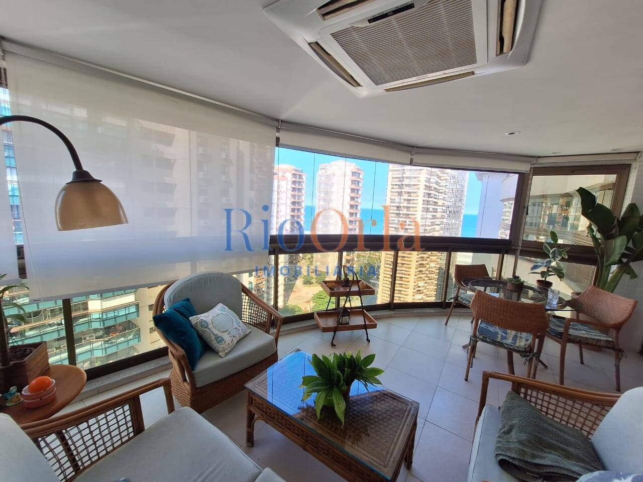 Palais de Nice, apartamento 4 quartos com infraestrutra na Orla da praia !!