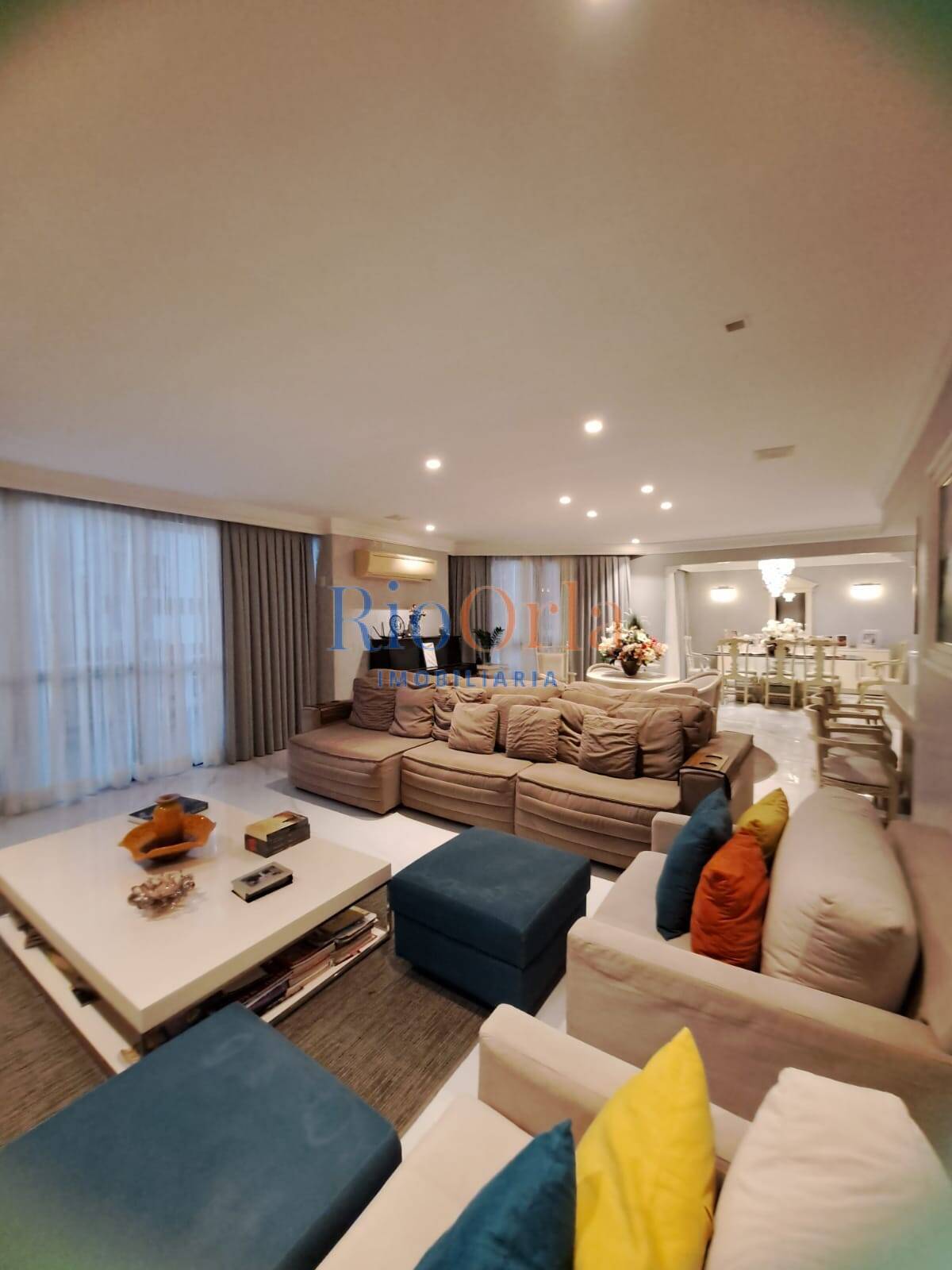 Barramares, apartamento 4 quartos na praia da Barra com infraestrutura ! 
